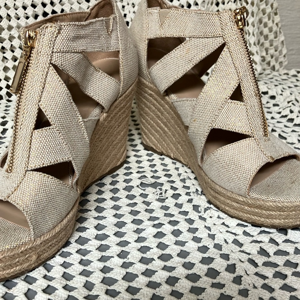 a new day  Beige Wedge Sandals with Gold Zipper - Picture 8 of 10